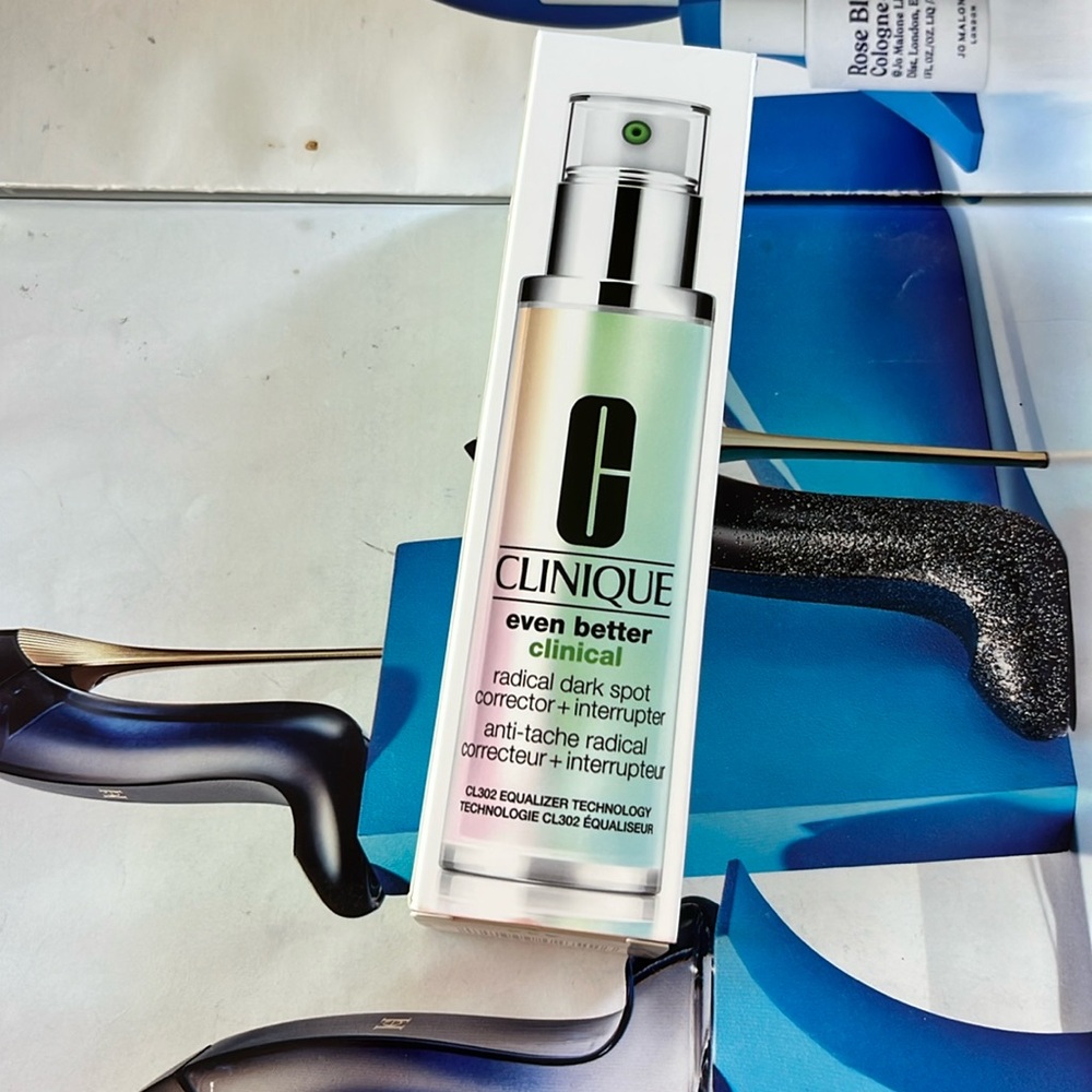 Clinique Even Better Radical Dark Spot corrector + interruptor serum 1.7 oz 2024